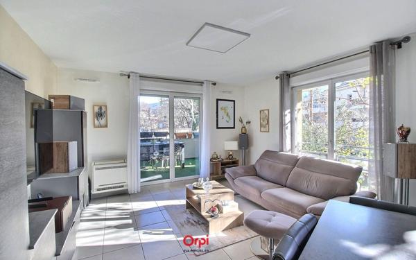 Appartement à vendre    3 pièces •  Marseille 11