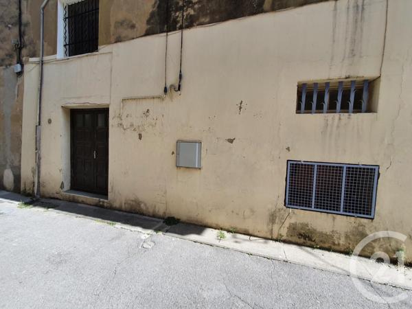 à vendre  58 m2 ROQUEMAURE - 30