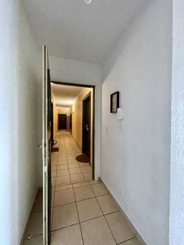 Fréjus (83600) T3 lumineux 67 m2 environ avec terrasse de 11m2 environ à Fréus