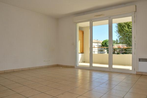 Fréjus (83600) T3 lumineux 67 m2 environ avec terrasse de 11m2 environ à Fréus