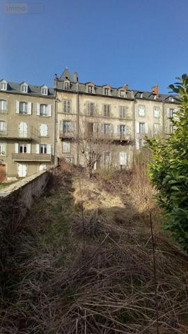 Immeuble à vendre à Murat dans le Cantal (15300), ref : FG/2498