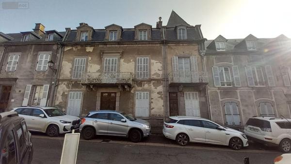 Immeuble à vendre à Murat dans le Cantal (15300), ref : FG/2498