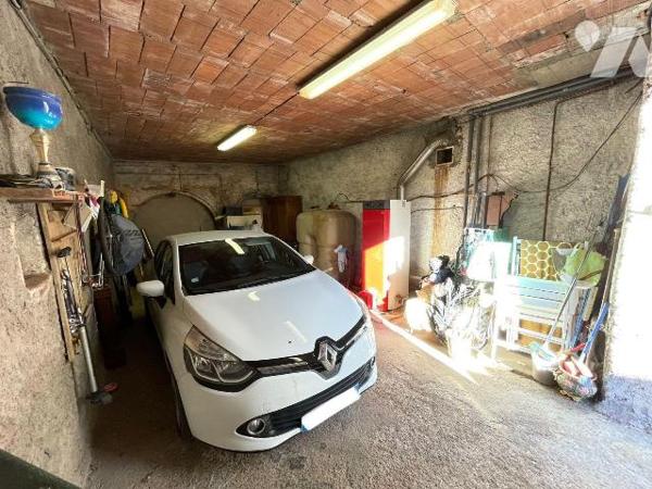 A vendre - Valensole (04) -  Alpes-de-Haute-Provence: Maison de village d'env 70,69 m² comprena...