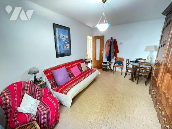 A vendre - Valensole (04) -  Alpes-de-Haute-Provence: Maison de village d'env 70,69 m² comprena...