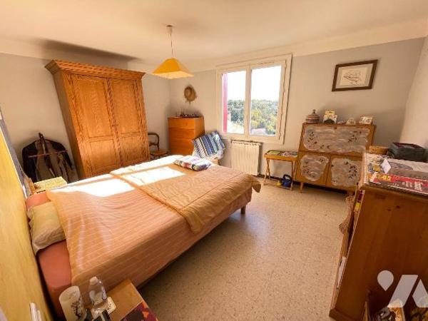 A vendre - Valensole (04) -  Alpes-de-Haute-Provence: Maison de village d'env 70,69 m² comprena...