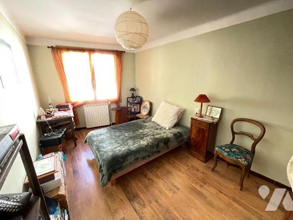 A vendre - Valensole (04) -  Alpes-de-Haute-Provence: Maison de village d'env 70,69 m² comprena...