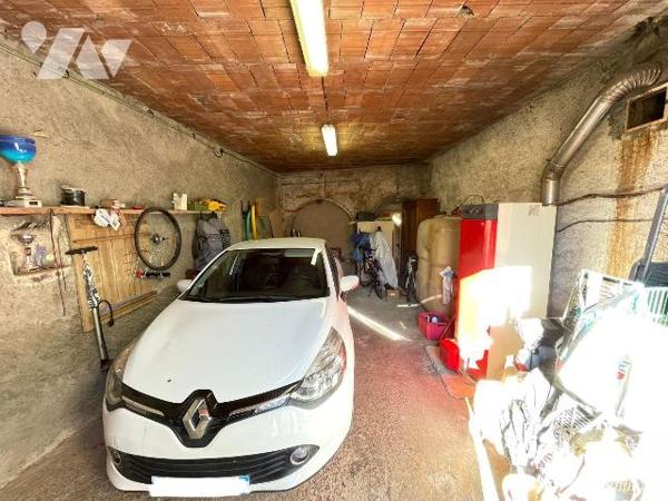 A vendre - Valensole (04) -  Alpes-de-Haute-Provence: Maison de village d'env 70,69 m² comprena...