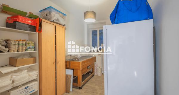 À vendre Local commercial 138 m² - Firminy 42700
