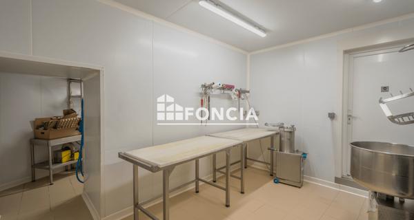 À vendre Local commercial 138 m² - Firminy 42700