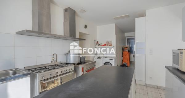 À vendre Local commercial 138 m² - Firminy 42700