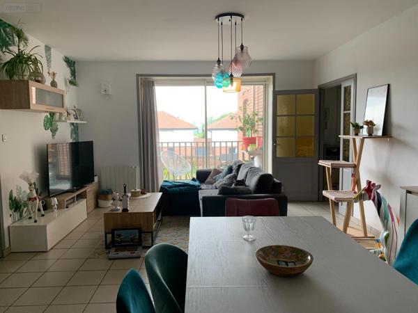 Appartement à louer à Bailleul dans le Nord (59270), ref : FLOCB135