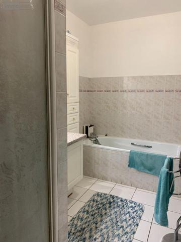 Appartement à louer à Bailleul dans le Nord (59270), ref : FLOCB135