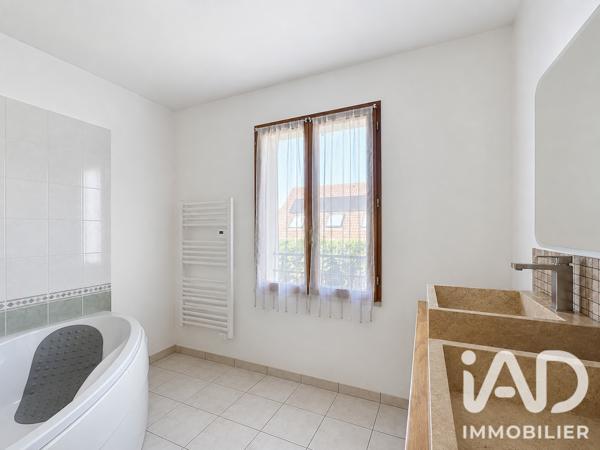 Maison à vendre 5 pièces 138,86 m² Éragny