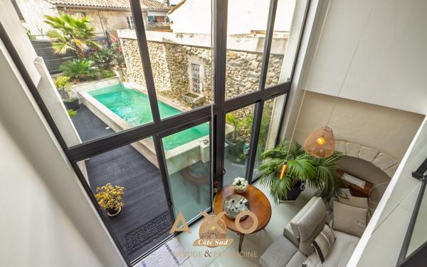 LAMBESC - MAISON - 290m² - 3 CHAMBRES - PISCINE - 884 000 