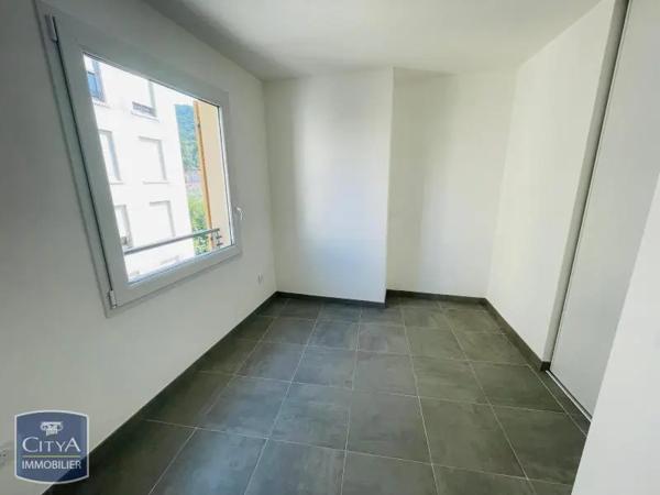 Appartement à louer 3 pièces 59.06m² Toulon (83000)
