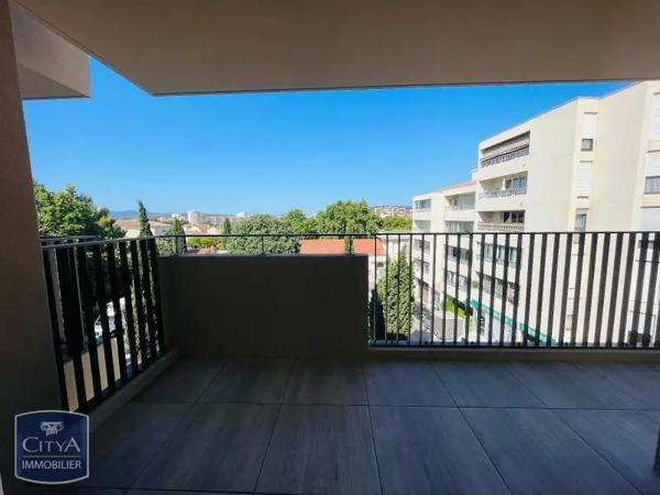 Appartement à louer 3 pièces 59.06m² Toulon (83000)