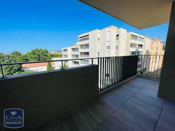 Appartement à louer 3 pièces 59.06m² Toulon (83000)