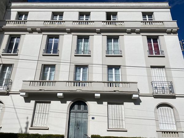 NANTES/CANCLAUX APPARTEMENT/ GARAGE/CAVE