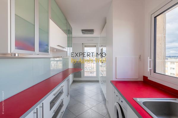 RUEIL-MALMAISON - MONT VALERIEN - APPARTEMENT 5 PIECES, 3 CHAMBRES AU DERNIER ÉTAGE AVEC VUE DEGAGÉE..