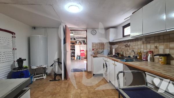 Maison avec véranda 3 chambres + sous-sol total + garage