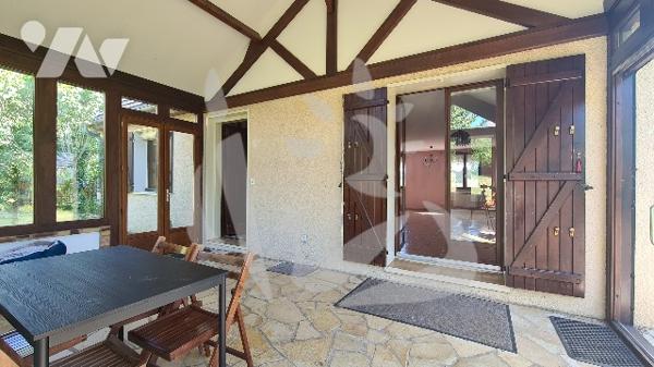 Maison avec véranda 3 chambres + sous-sol total + garage