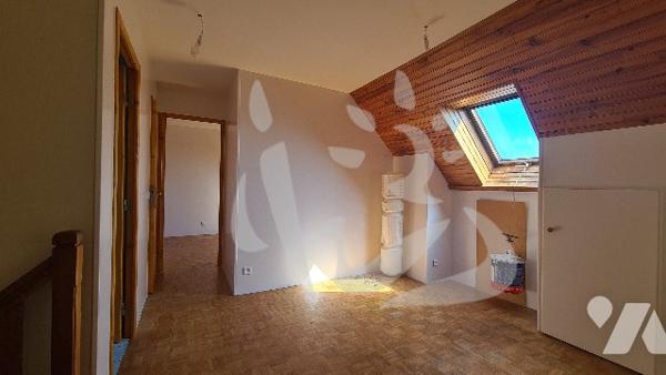 Maison avec véranda 3 chambres + sous-sol total + garage