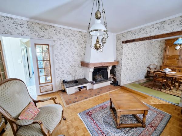 Maison familiale T8 à fort potentiel – Aux portes de Dijon