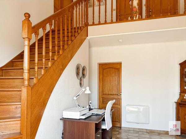 Maison  La Fleche 6 pièce(s) 137.66 m2