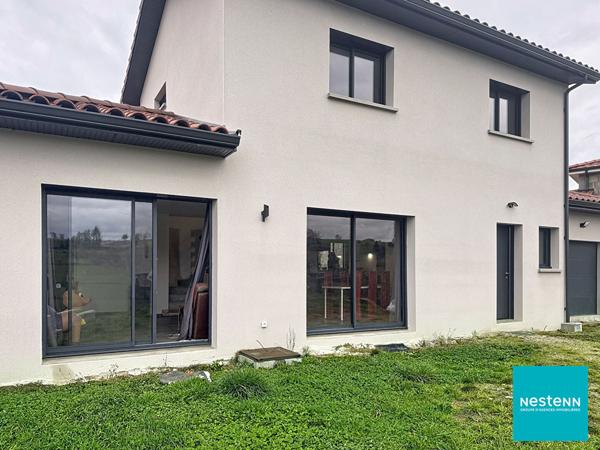 A Chambost Longessaigne , 20 min de Feurs, maison de 2023, 121,62 m2 habitables, 6 pièces dont 3 chambres et un bureau sur terrain de 695 m2