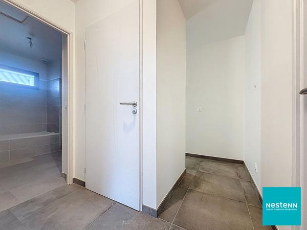 A Chambost Longessaigne , 20 min de Feurs, maison de 2023, 121,62 m2 habitables, 6 pièces dont 3 chambres et un bureau sur terrain de 695 m2