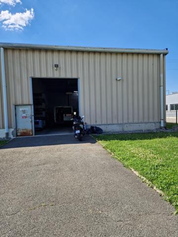 Local/bureau à louer ETUPES (25)