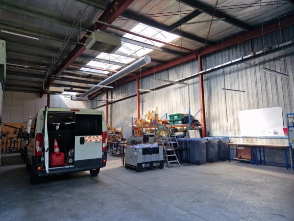 Local/bureau à louer ETUPES (25)