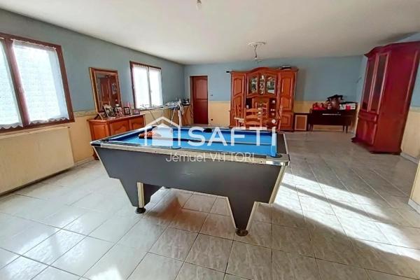 Maison 3 chambres, hangar, terrain avec plan d'eau