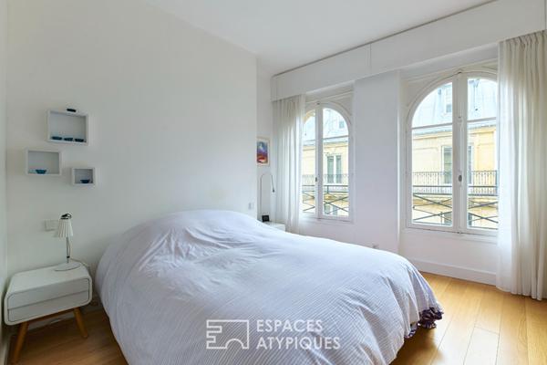 Appartement traversant contemporain proche Place Victor Hugo