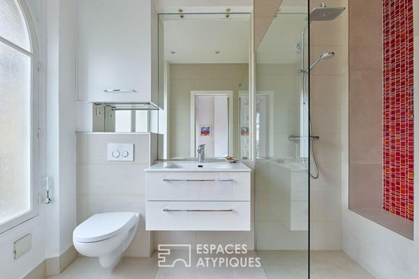 Appartement traversant contemporain proche Place Victor Hugo