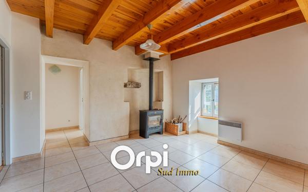 Maison à louer    3 pièces •  Issamoulenc