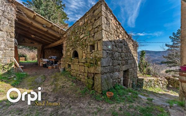 Maison à louer    3 pièces •  Issamoulenc