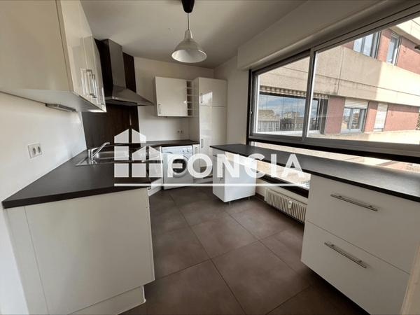 Location Appartement 2 pièces 62.4 m² - 33 AVENUE DU PT KENNEDY Mulhouse 68200
