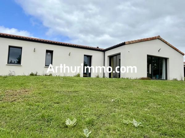 Vente                                                      Maison
                        
                     5 pièces                      121 m2                     à Nueil-les-Aubiers