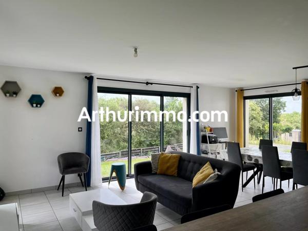 Vente                                                      Maison
                        
                     5 pièces                      121 m2                     à Nueil-les-Aubiers