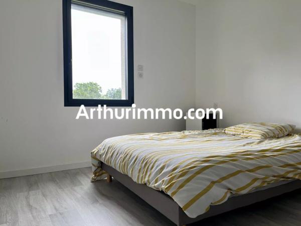 Vente                                                      Maison
                        
                     5 pièces                      121 m2                     à Nueil-les-Aubiers