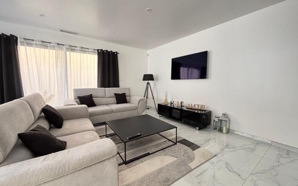 Maison à vendre    5 pièces •  Narbonne