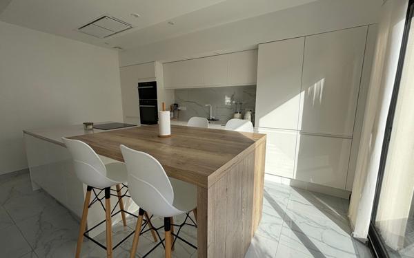 Maison à vendre    5 pièces •  Narbonne