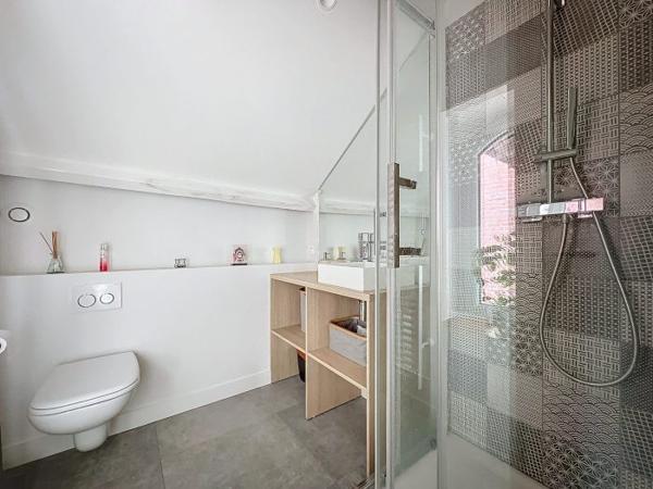 Maison mitoyenne 2 côtés Marcq-en-Baroeul 225 m²