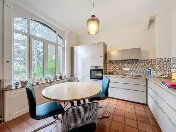 Maison mitoyenne 2 côtés Marcq-en-Baroeul 225 m²