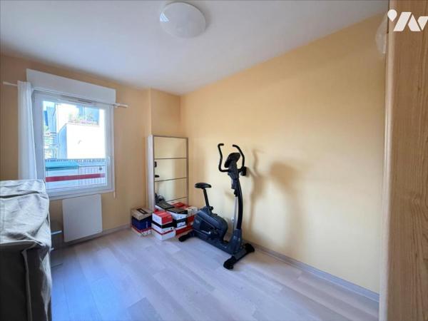 T3 CENTRE VILLE DOL AVEC JARDIN ET GARAGE