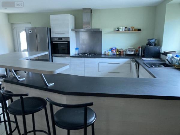 Immeuble à vendre à Camors dans le Morbihan (56330), ref : 56064-1344