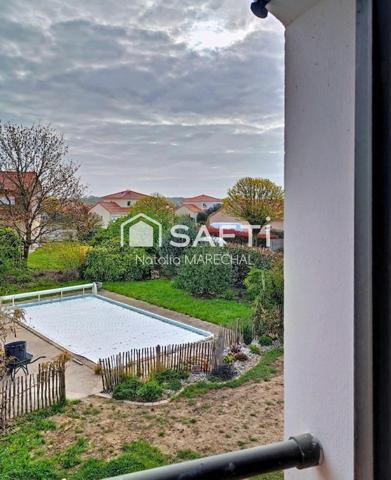 Le calme, le charme et la piscine