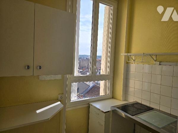 Appartement de 45 m T1 Bis.
