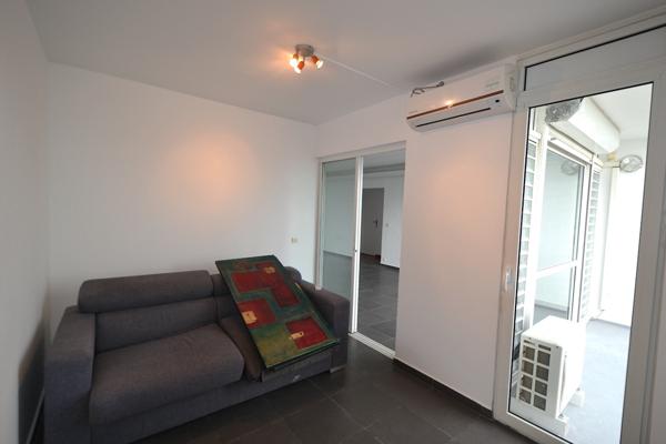 Pointe-à-Pitre (97110) Grand T4 vue mer unique